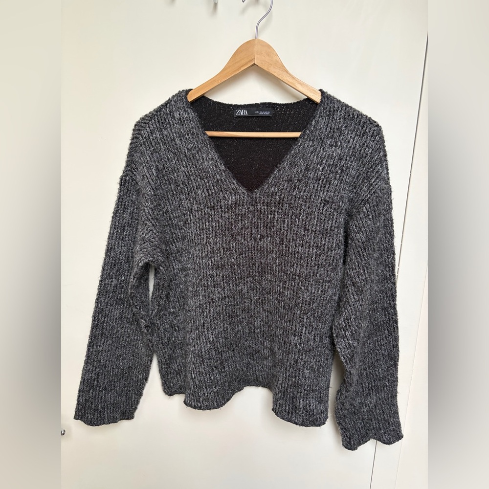 (2 for $20) Zara Gray V-Neck Sweater. Size S